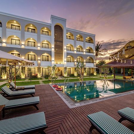 Sima Hotel Kuta  Екстериор снимка