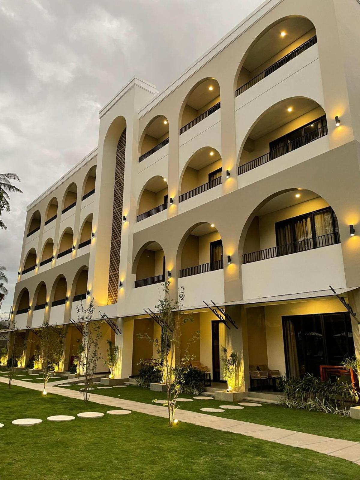 Sima Hotel Kuta  Екстериор снимка